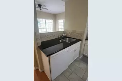 712 21st Street W #201, Austin, TX 78705 - Photo 4