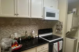 712 21st Street W, Austin, TX 78705 - Photo 2