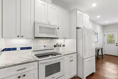 107 E Keamuku Court, Bastrop, TX 78602 - Photo 10