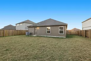 16416 Farmhouse Ln, Elgin, TX 78621 - Photo 24