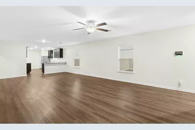 16416 Farmhouse Lane, Elgin, TX 78621 - Photo 6