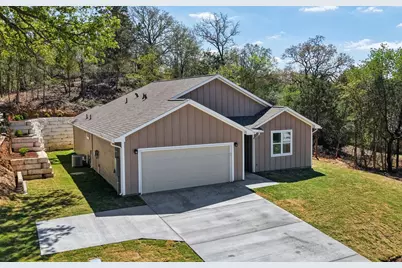 473 Tahitian Drive, Bastrop, TX 78602 - Photo 2