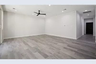 473 Tahitian Drive, Bastrop, TX 78602 - Photo 8