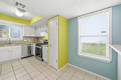 8308 Hanbridge Lane, Austin, TX 78736 - Photo 6