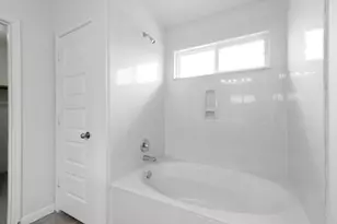 112 Hawkins Ct, Hutto, TX 78634 - Photo 18