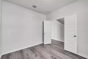 254 Boatright Blvd, Jarrell, TX 76537 - Photo 10