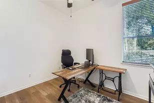 142 Carriage Ct, Bastrop, TX 78602 - Photo 18