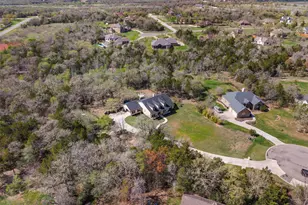 142 Carriage Ct, Bastrop, TX 78602 - Photo 38