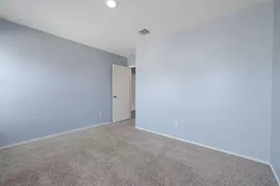 817 Circle Wy, Jarrell, TX 76537 - Photo 32