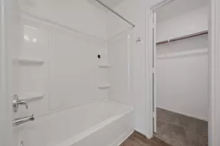 817 Circle Wy, Jarrell, TX 76537 - Photo 24