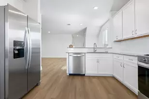 140 Darlington Ct, Liberty Hill, TX 78642 - Photo 2