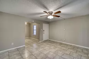 2000 Kazmeier Plaza, Bryan, TX 77802 - Photo 14
