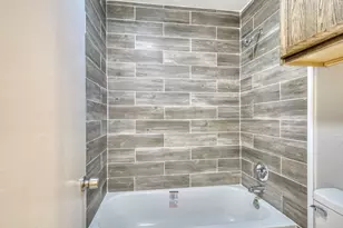 2000 Kazmeier Plaza, Bryan, TX 77802 - Photo 22