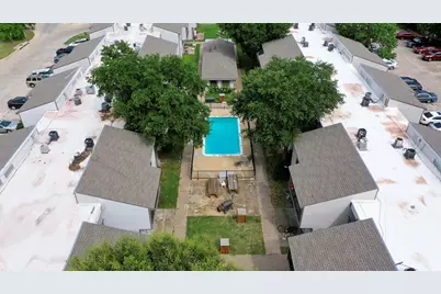2000 Kazmeier Plaza, Bryan, TX 77802 - Photo 8