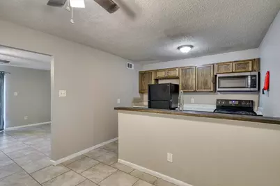 2000 Kazmeier Plaza, Bryan, TX 77802 - Photo 16