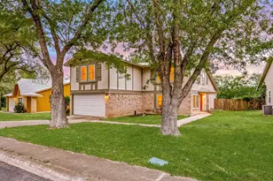 9735 Fortune Ridge Dr, Converse, TX 78109 - Photo 2
