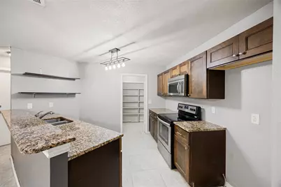 9735 Fortune Ridge Drive, Converse, TX 78109 - Photo 10