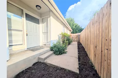 2016 Redwing Way, Round Rock, TX 78664 - Photo 2