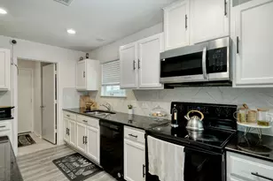 13608 Abigail Adams St, Manor, TX 78653 - Photo 10