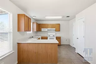 226 Wegstrom St, Hutto, TX 78634 - Photo 4