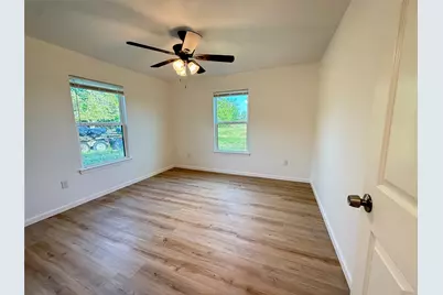 800 Old Thorndale Road, Taylor, TX 76574 - Photo 16
