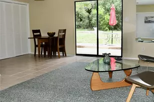 2007 Castle Gate Cir, San Marcos, TX 78666 - Photo 2