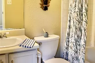 2007 Castle Gate Cir, San Marcos, TX 78666 - Photo 14