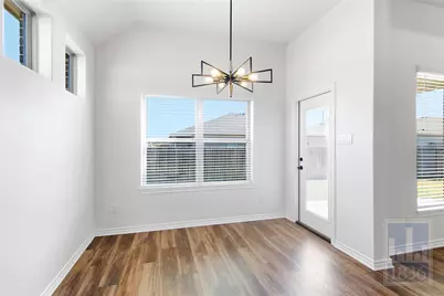 125 Citation Drive, Jarrell, TX 76537 - Photo 6
