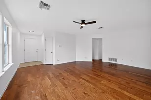 316 Flinn St, Hutto, TX 78634 - Photo 8