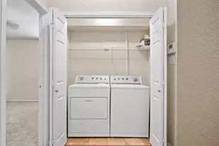 203 Altamont St, Hutto, TX 78634 - Photo 12