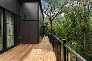 3216 Tarryhollow Dr, Austin, TX 78703 - Photo 38