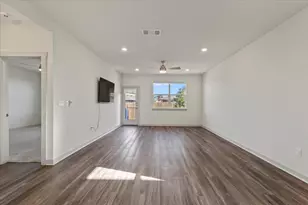 7704 Jacobean WY, Austin, TX 78724 - Photo 10