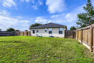 101 Adamae Ln, Hutto, TX 78634 - Photo 10