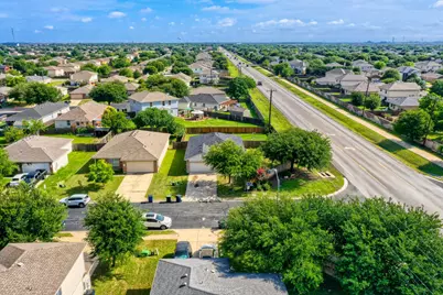 101 Adamae Lane, Hutto, TX 78634 - Photo 4