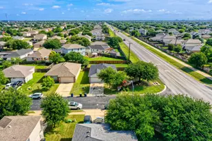 101 Adamae Ln, Hutto, TX 78634 - Photo 4
