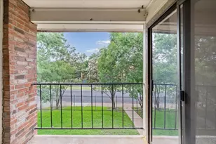 1705 Crossing Pl, Austin, TX 78741 - Photo 16