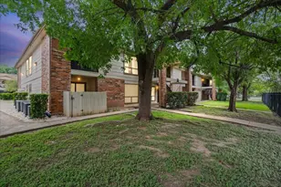 1705 Crossing Pl, Austin, TX 78741 - Photo 1