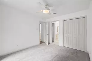 1705 Crossing Pl, Austin, TX 78741 - Photo 14