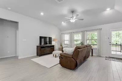 232 Tangled Brush Drive, Manchaca, TX 78652 - Photo 12