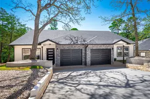 121 S Kanaio Dr, Bastrop, TX 78602 - Photo 1