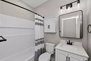 121 S Kanaio Dr, Bastrop, TX 78602 - Photo 38