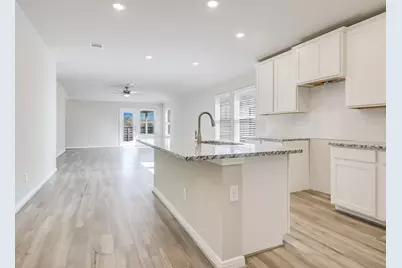 807 Universal Drive, Hutto, TX 78634 - Photo 4