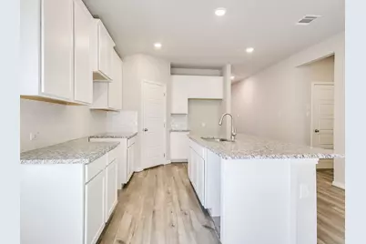 807 Universal Drive, Hutto, TX 78634 - Photo 6