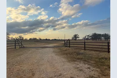 2039 County Road 326, Giddings, TX 78942 - Photo 18