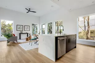 8009 Flintlock Cir, Lago Vista, TX 78645 - Photo 14