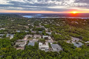 8009 Flintlock Cir, Lago Vista, TX 78645 - Photo 4