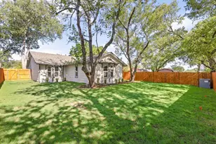 10101 Woodhaven Dr, Austin, TX 78753 - Photo 32