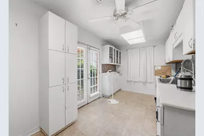 7005 Saint Johns Circle, Austin, TX 78757 - Photo 8
