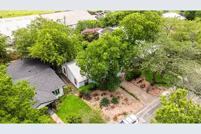 7005 Saint Johns Circle, Austin, TX 78757 - Photo 4
