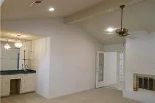 2207 E Boca Raton Dr, Austin, TX 78747 - Photo 4